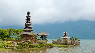 Hồ Beratan thơ mộng Hồ Beratan thơ mộng