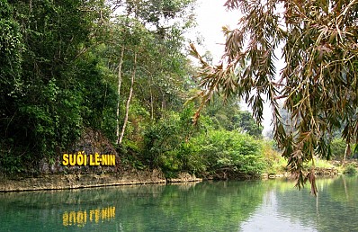 Suối Lenin Suối Lenin