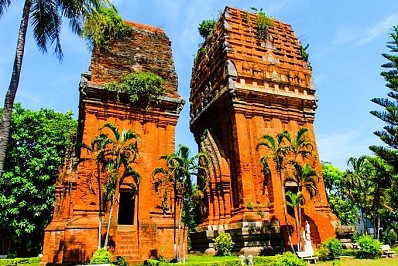 Tháp Đôi (Tháp Hưng Thạnh) Tháp Đôi (Tháp Hưng Thạnh)