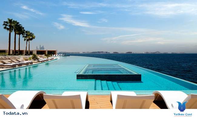 Bể bơi cao nhất thế giới tại Dubai có đặc điểm gì?