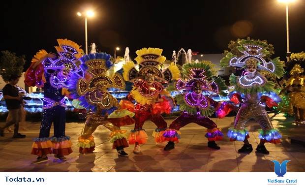 Du lịch Đà Nẵng tham dự lễ hội sắc màu châu Á