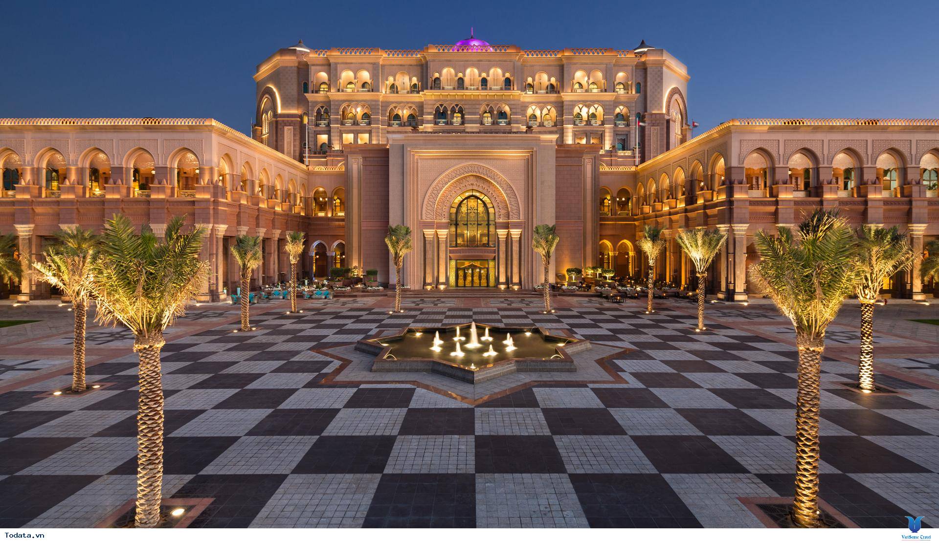 Ghé thăm khách sạn bậc nhất trên thế giới tại Dubai