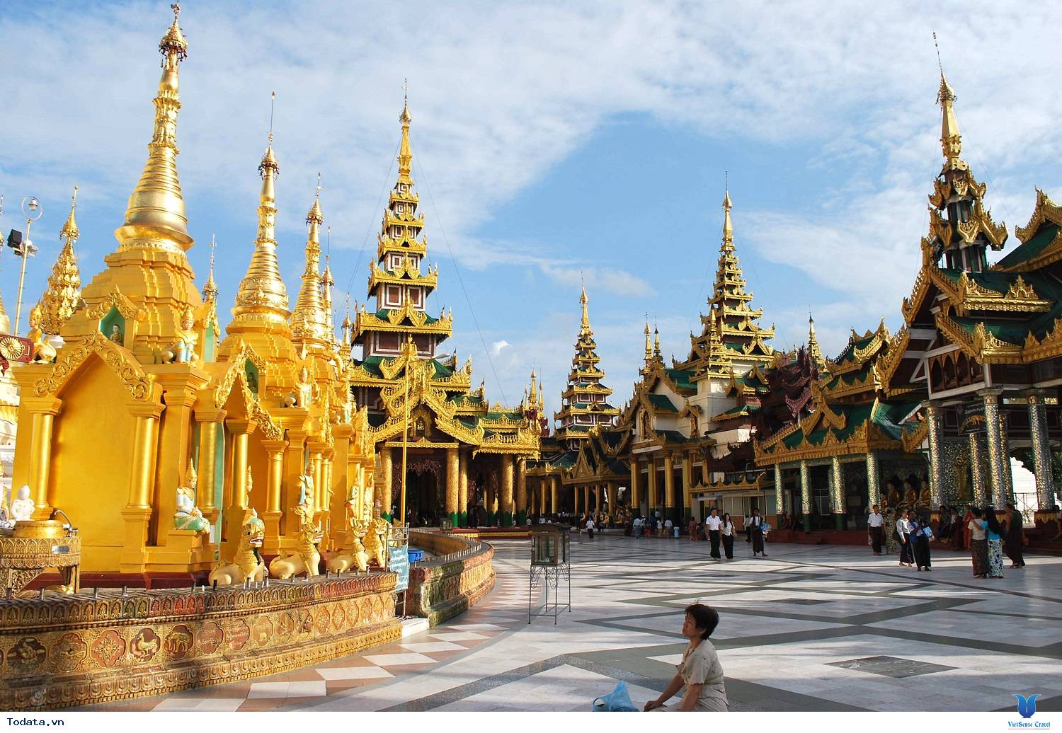 Ghé thăm những ngôi đền chùa nổi tiếng nhất Thái Lan