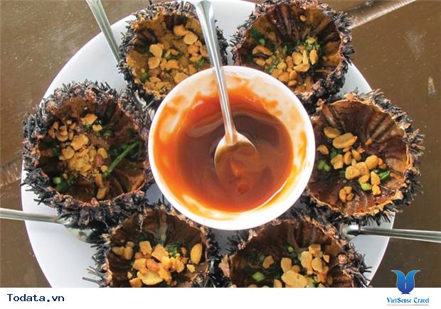 Thưởng thức nhum biển Nam Du - Ảnh 1 Thưởng thức nhum biển Nam Du - Ảnh 1