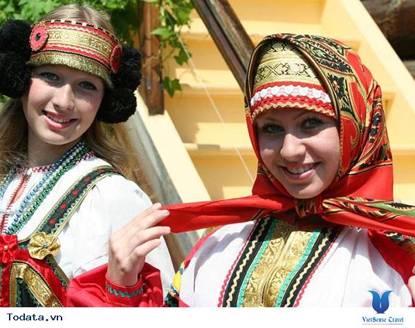 Trang phục truyền thống Nga độc đáo nhất thế giới