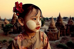 Chiêm ngưỡng tập quán Thanakha của người dân Myanmar