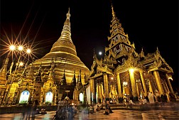 Chùa Botataung, tướng lĩnh trong quân độ