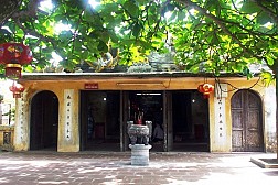 Chùa Cô Tiên, Đền Độc Cước