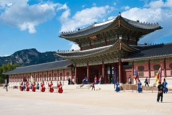Cung điện Gyeongbok- Cung Điện Lớn Nhất Seoul