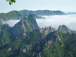 Đỉnh Khủng Long, núi Seorak