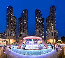 Fountain of wealth, đài phun nước bằng đồng