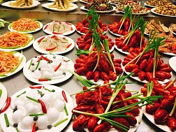 Khu phố ăn đêm Trung Sơn, Nam Ninh, Trung Quốc