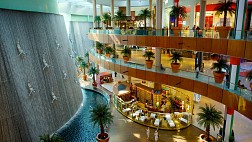 Lạc Bước Trong Dubai Mall