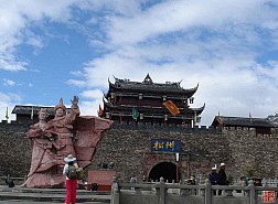 Một Lần Ghé Qua Cổ Tùng Phan