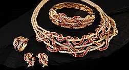 Mua những trang sức đẹp nhất tại Trung Tâm Vàng Bạc Đá Quý