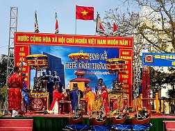 Ngôi đình cổ nổi tiếng nhất tại Lý Sơn