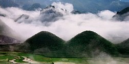 Núi Đôi Cô Tiên Trong Sương Sớm