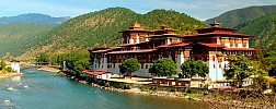 Pháo đài Punakha Dzong đồ sộ nhất Bhutan