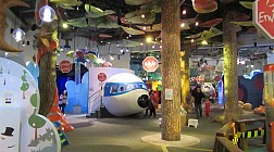 Say sưa khám phá trung tâm khoa học Singapore và rạp chiếu phim Omi