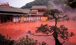Vẻ đẹp thị trấn Beppu, thủ đô suối nước nóng của Nhật Bản