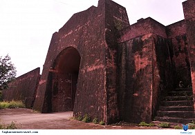 đền thờ Hoàng Công Chất