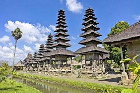 Quần thể đền hoàng gia Taman Ayun