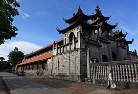 Quần Thể Nhà Thờ Đá Phát Diệm