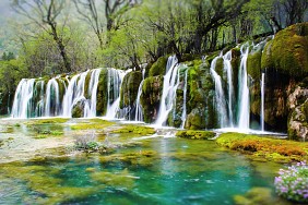 Thác Nước Ngoạ Long