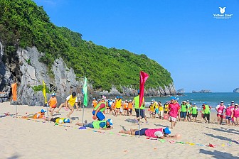 Biển Nhật Lệ - Viếng Mộ Đại Tướng Võ Nguyên Giáp - Động Thiên Đường - Bãi đá Nhảy