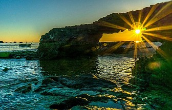 Hồ Chí Minh - Đảo Lý Sơn Hồ Chí Minh - Đảo Lý Sơn