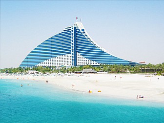 Dạo Chơi Bãi Biển Jumeirah