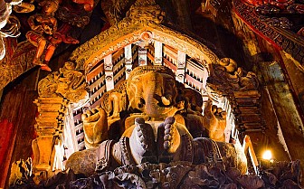 Đền chân lý bằng gỗ không dùng đinh độc đáo ở Pattaya