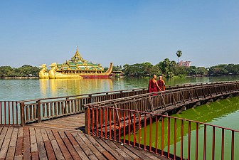 Hồ Kandawgyi, hồ nước nhân tạo đẹp nhất Yangon