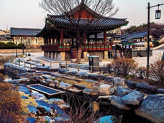 Khám Phá Vẻ Đẹp Làng Văn Hóa Dân Tộc Hanok