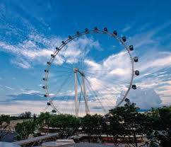 Ngắm cảnh hoàng hôn Singapore Flyer
