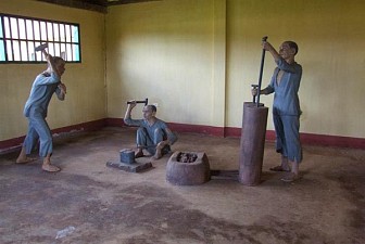 Nhà đày Buôn Ma Thuột, nơi giáo dục truyền thống yêu nước Nhà đày Buôn Ma Thuột, nơi giáo dục truyền thống yêu nước