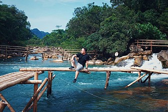 Vũng chùa - Nhật Lệ - Thiên Đường - Sông Chày hang tối 4 đêm 3 ngày bằng tàu hỏa