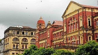 Sắc hồng Tòa Án Tối Cao Myanmar