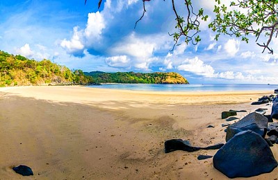 Bãi Đầm Trầu ở Côn Đảo