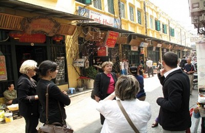 Dịp Nghỉ Lễ 30/4 Hứa Hẹn mùa thăm quan
 Tăng Trưởng Cao Dịp Nghỉ Lễ 30/4 Hứa Hẹn mùa thăm quan
 Tăng Trưởng Cao