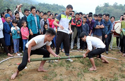 Hà Giang: Đầu Xuân trẩy hội Lồng Tồng