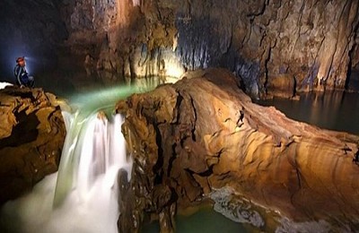 Khám Phá Động Pa Thơm Huyền Bí Khám Phá Động Pa Thơm Huyền Bí