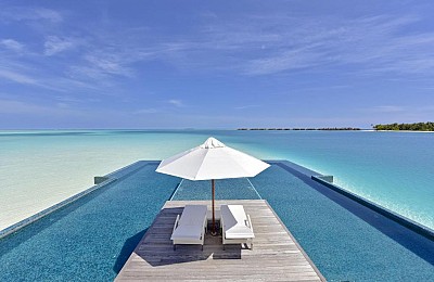 Khám phá khu resort ở Maldives xa hoa nằm giữa lòng Ấn Độ Dương