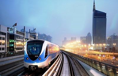 Khám phá tàu đô thị không người lái tại Dubai Khám phá tàu đô thị không người lái tại Dubai
