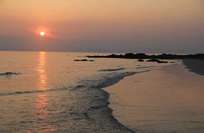 Khám Phá Vàn Chảy -Bãi Biển Hoang Sơ Nhất Cô Tô Khám Phá Vàn Chảy -Bãi Biển Hoang Sơ Nhất Cô Tô