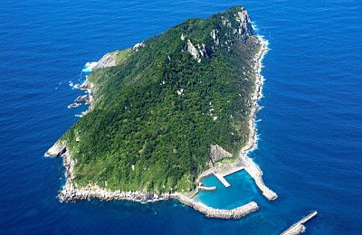 Kỳ lạ với hòn đảo không cho phụ nữ đến tại Nhật Bản