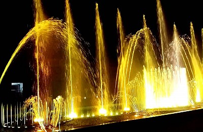 Mãn Nhãn Với Đài Phun Nước Lớn Nhất Thế Giới Ở Dubai Mãn Nhãn Với Đài Phun Nước Lớn Nhất Thế Giới Ở Dubai