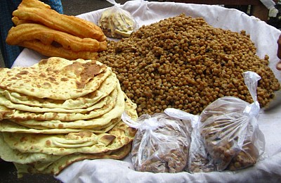 Món ăn đường phố ngon bổ rẻ ở Myanmar