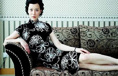 Nét thanh lịch và duyên dáng của bộ váy xường xám