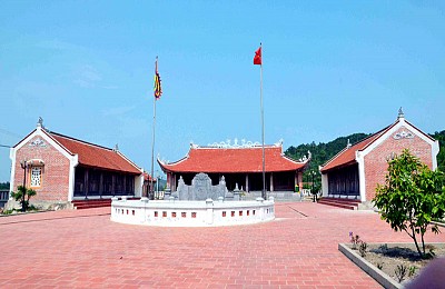 Nghè Trần Khánh Dư một phần hương hoả tinh thần của cư dân vùng biển Nghè Trần Khánh Dư một phần hương hoả tinh thần của cư dân vùng biển